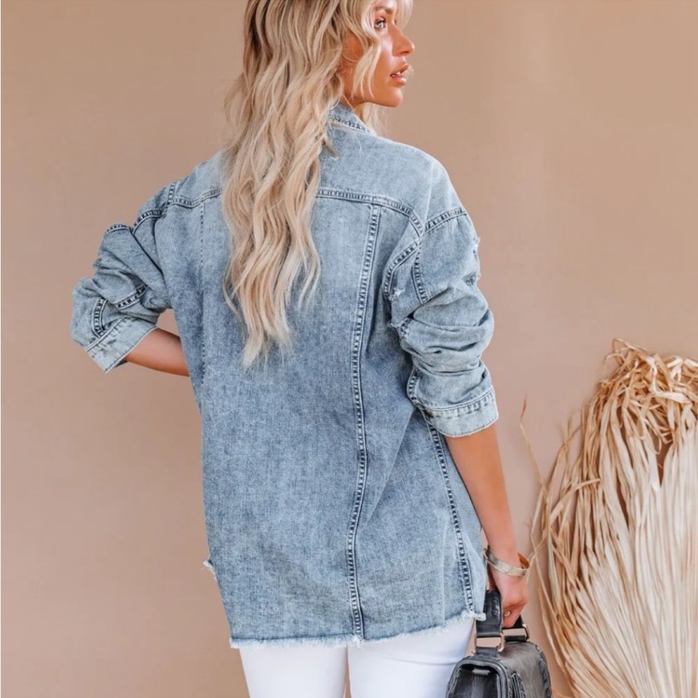 SOLD! Taking to consignment 7/31 Vici Layne distressed denim Jean jacket - Picture 2 of 16